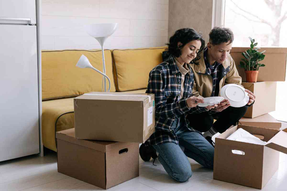 coppia va a vivere insieme